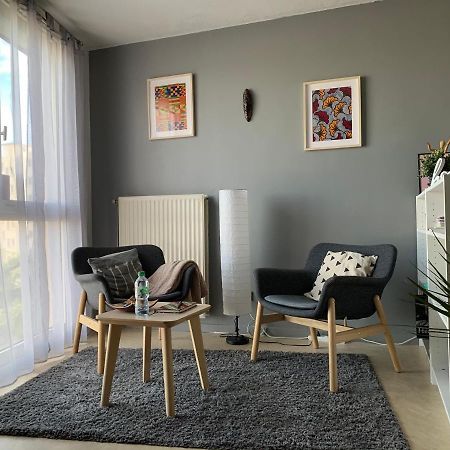 Woezon Na Mi Apartment Lyon Bagian luar foto